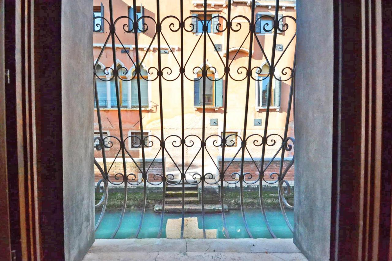 San Barnaba On The Canal Benátky Exteriér fotografie